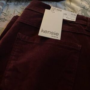 Kensie Women's Burgundy Jeans